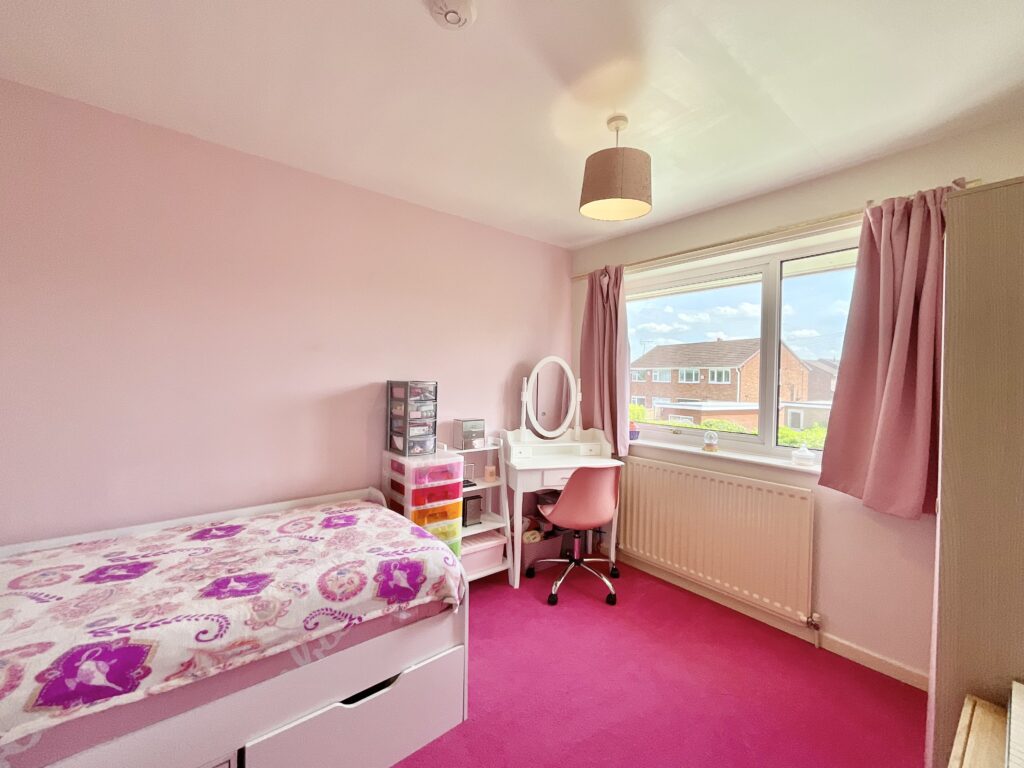 Newlands Close, Stone, ST15