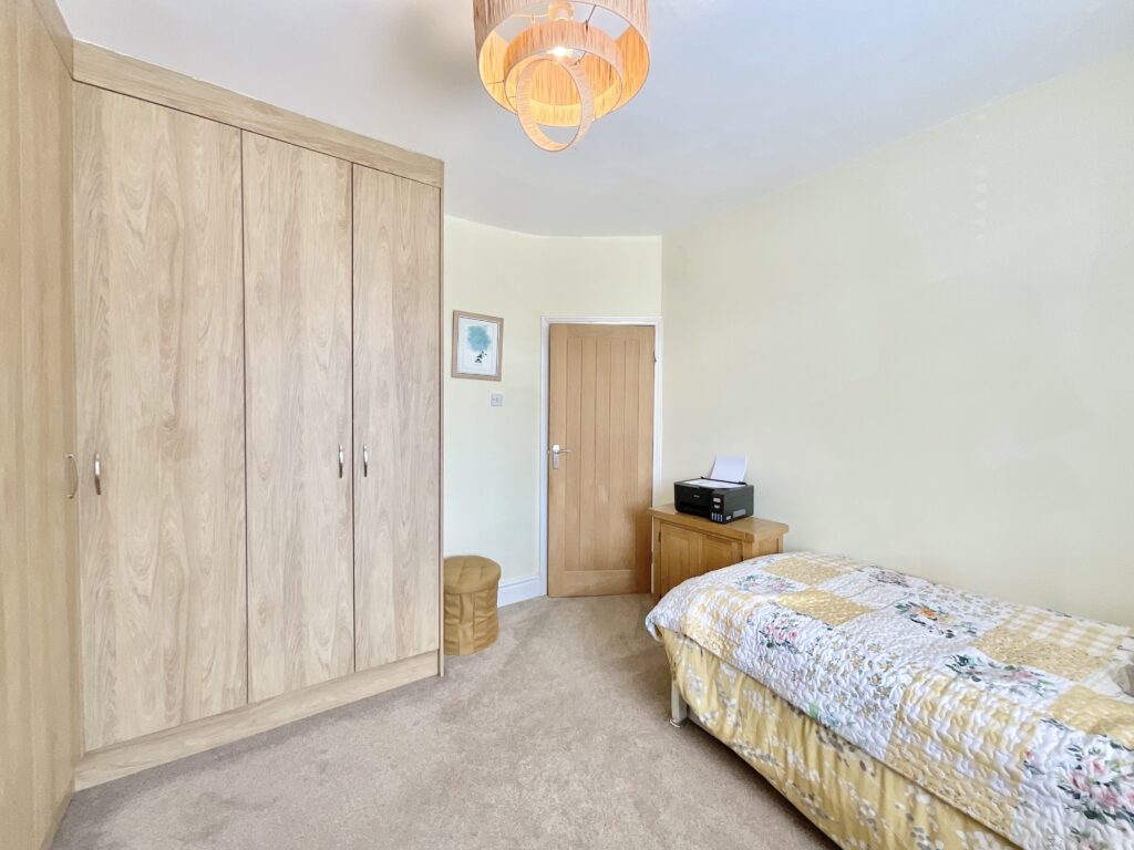 Longfield Road, Stoke-On-Trent, ST4
