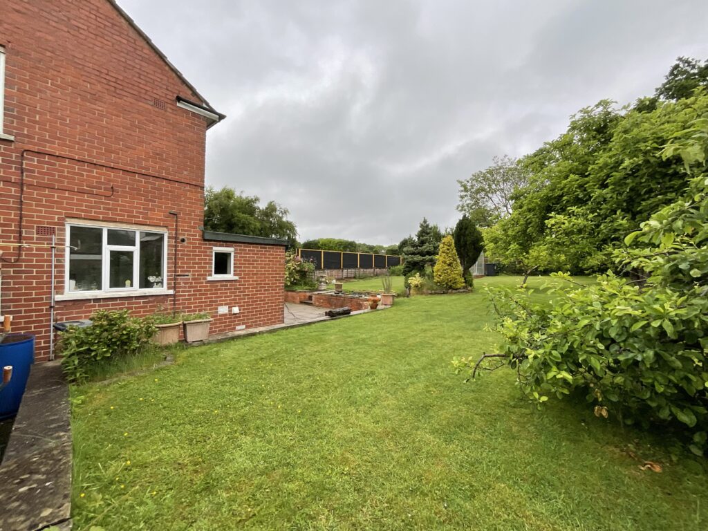 Seabridge Lane, Newcastle, ST5