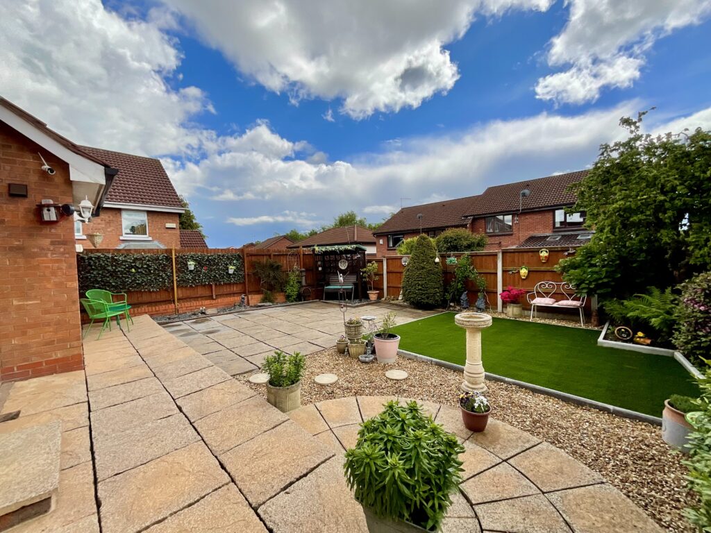 Peregrine Grove, Stoke-On-Trent, ST3