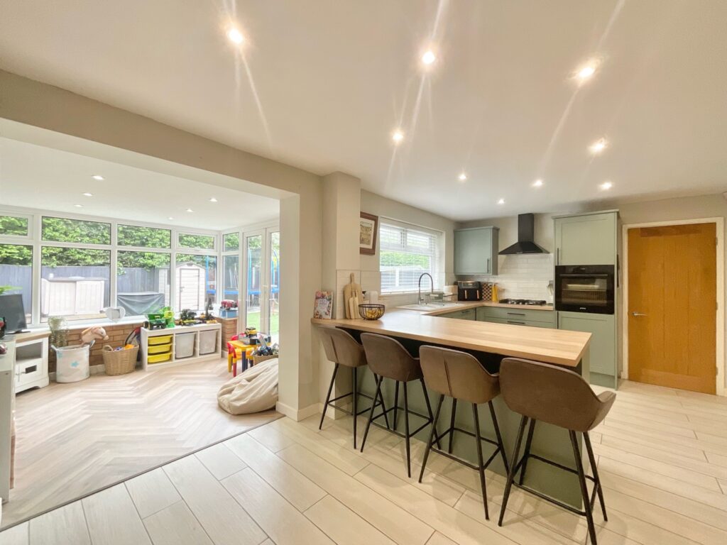 Ullswater Avenue, Crewe, CW2