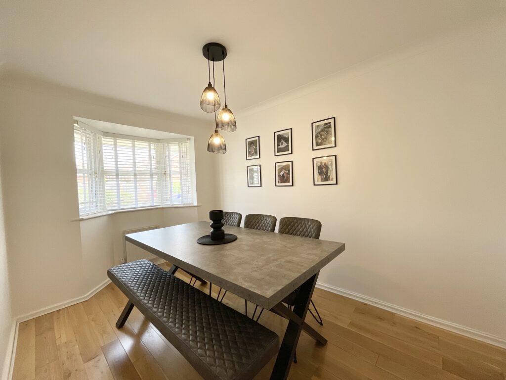 Mercer Avenue, Stone, ST15