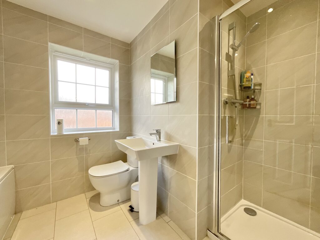 White Iris Place, Stapeley, CW5