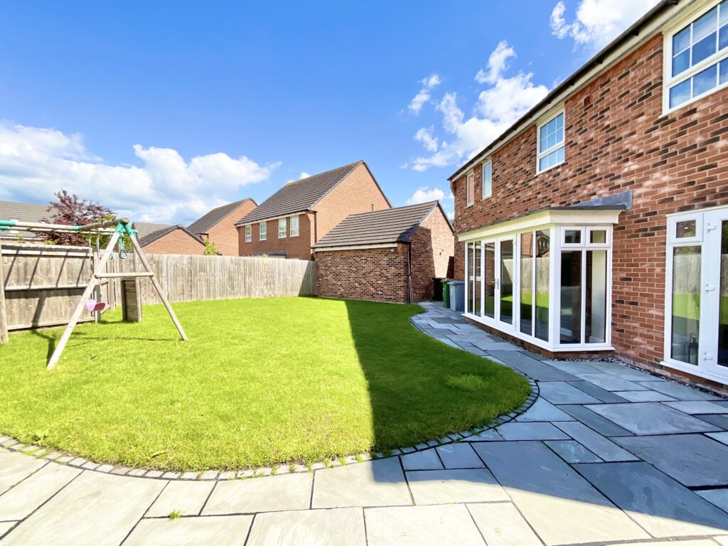 White Iris Place, Stapeley, CW5
