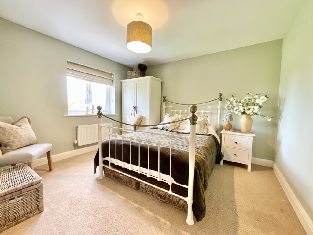 Main Road, Worleston, CW5