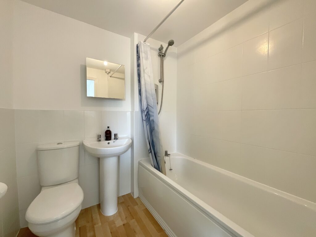 Oaks Close, Aston, CW5