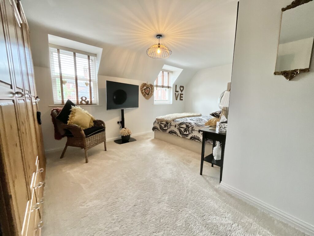 Hall Yard, Tean, ST10
