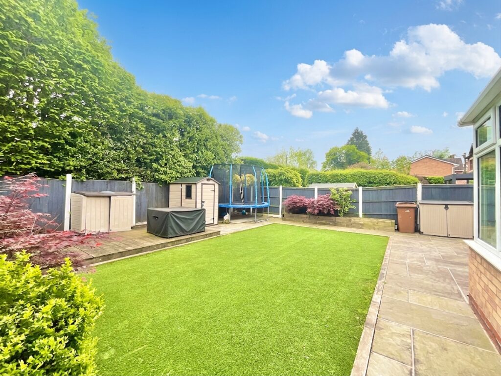 Ullswater Avenue, Crewe, CW2