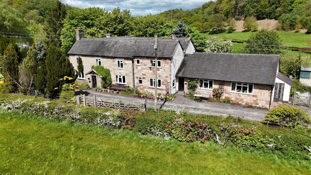 Great Gate, Tean, ST10
