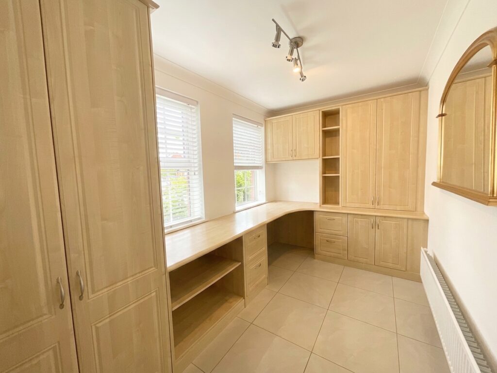 Headingley Grove, Stoke-On-Trent, ST4
