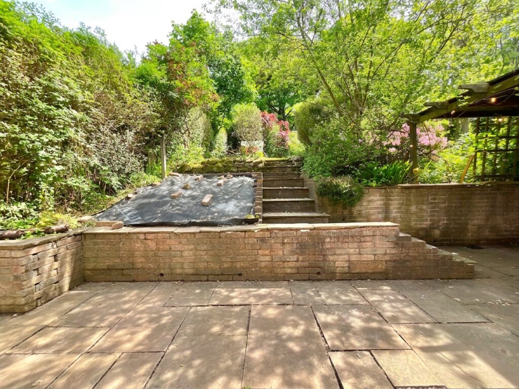 Quarry Close, Stockton Brook, ST9