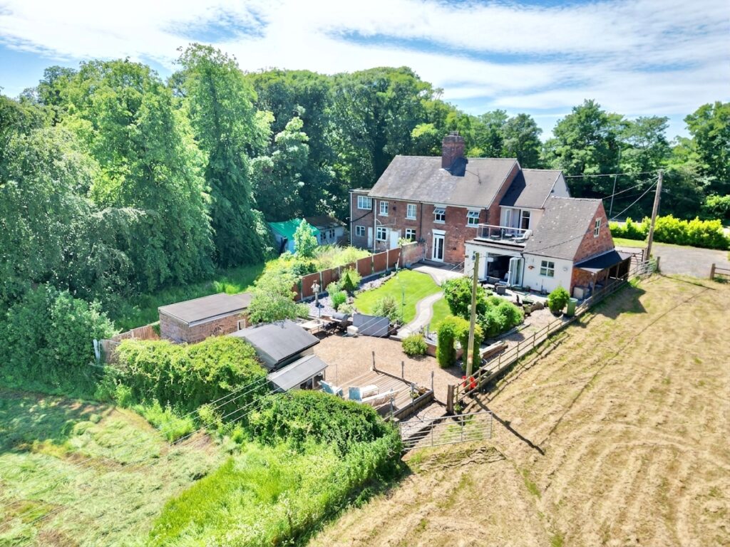 Dunston, Stafford, ST18