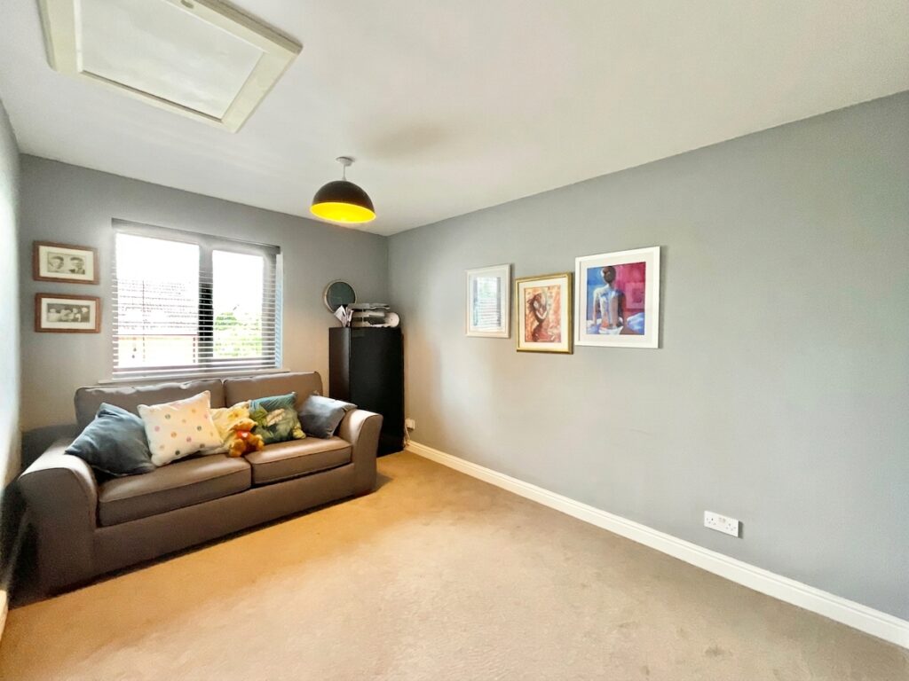 Uttoxeter Road, Stone, ST15