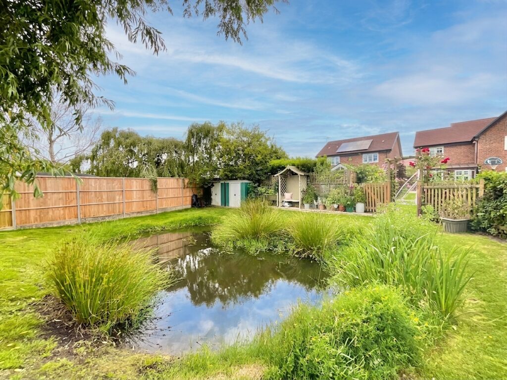 Main Road, Worleston, CW5