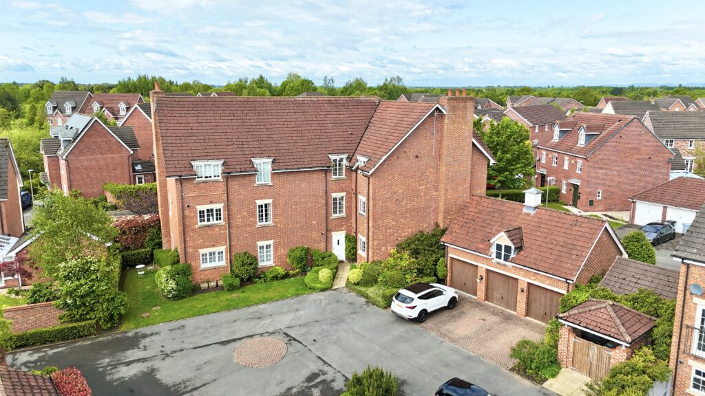Chesterton Way, Weston, CW2