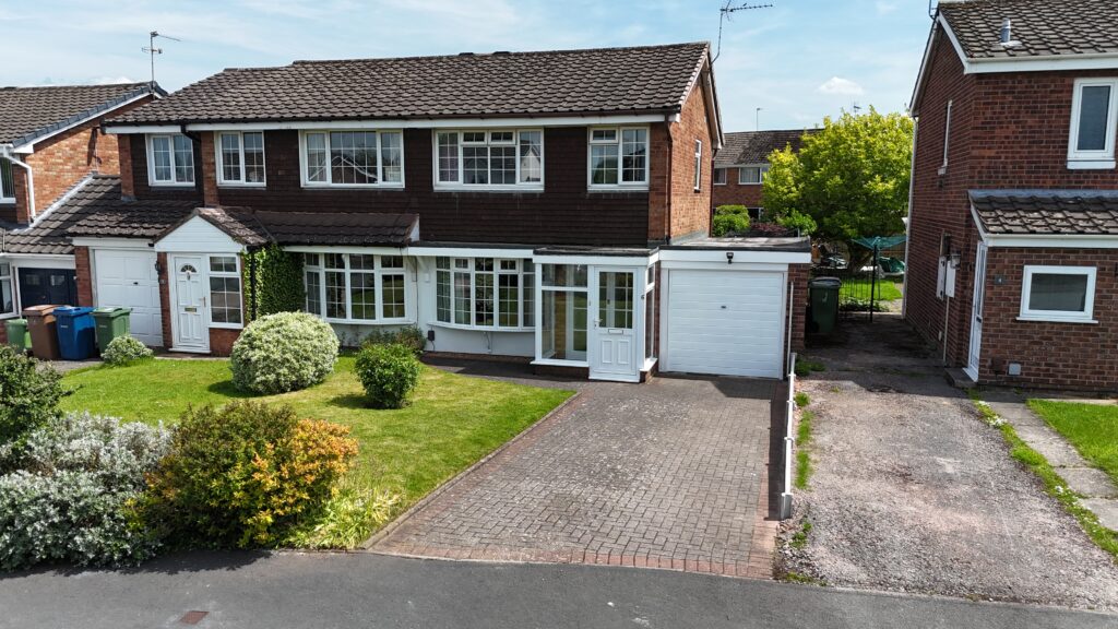 Newlands Close, Stone, ST15