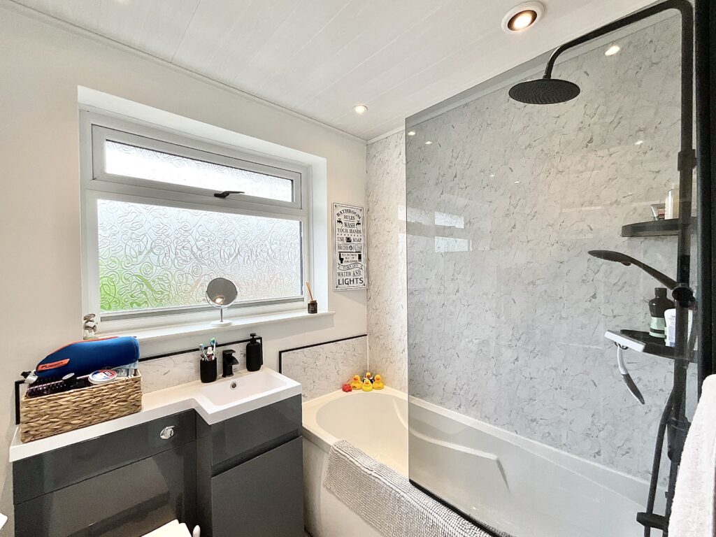 Dale Close, Cheadle, ST10