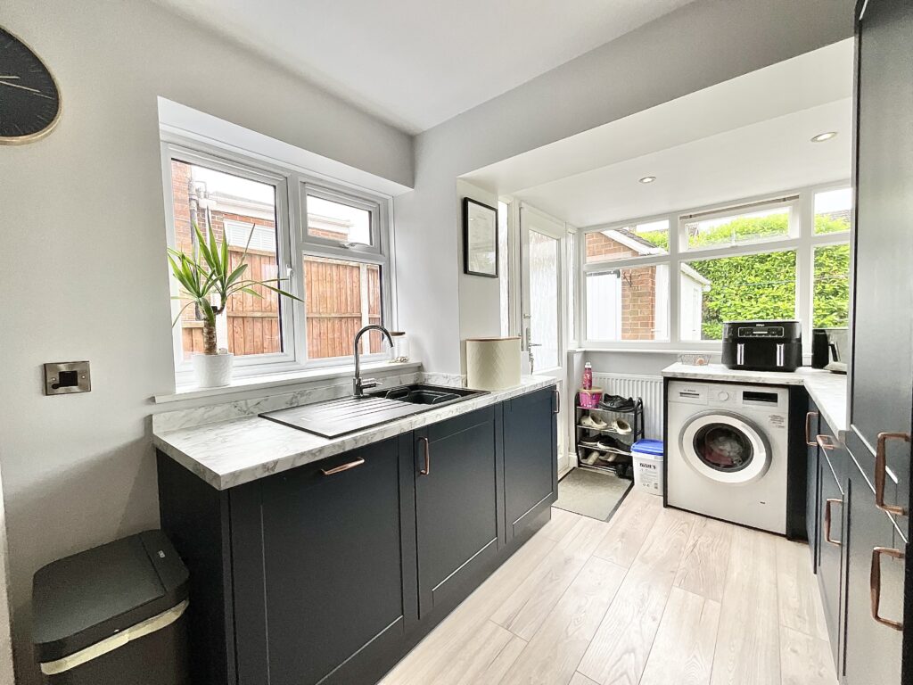 Dale Close, Cheadle, ST10