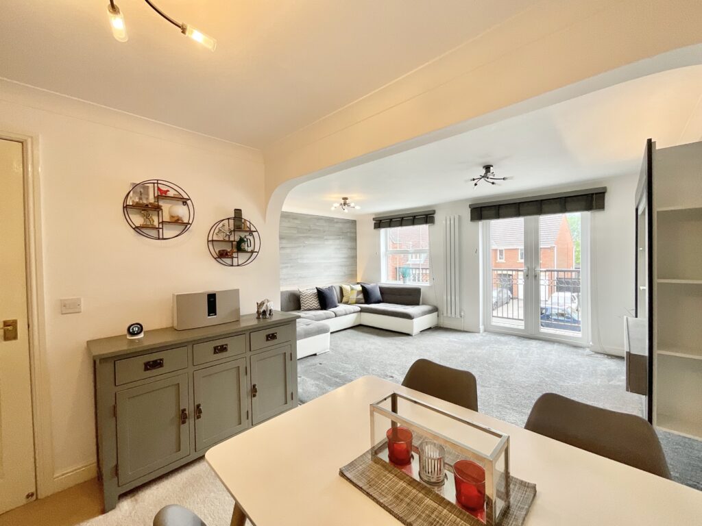 Edgbaston Drive, Stoke-On-Trent, ST4
