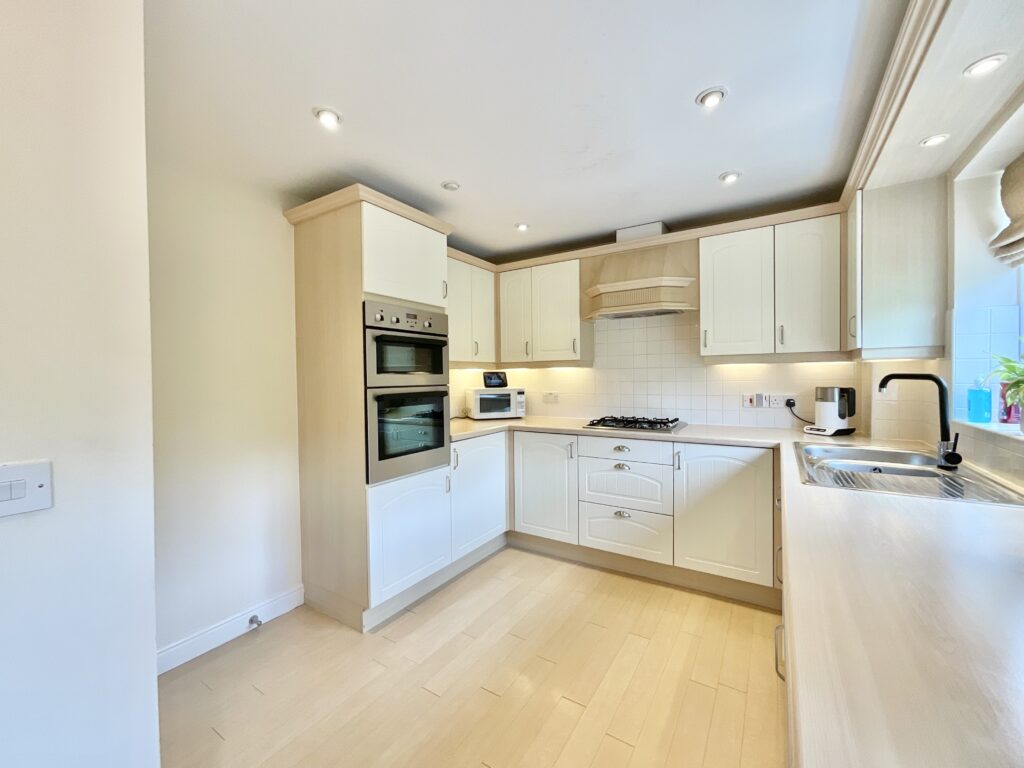 Edgbaston Drive, Stoke-On-Trent, ST4