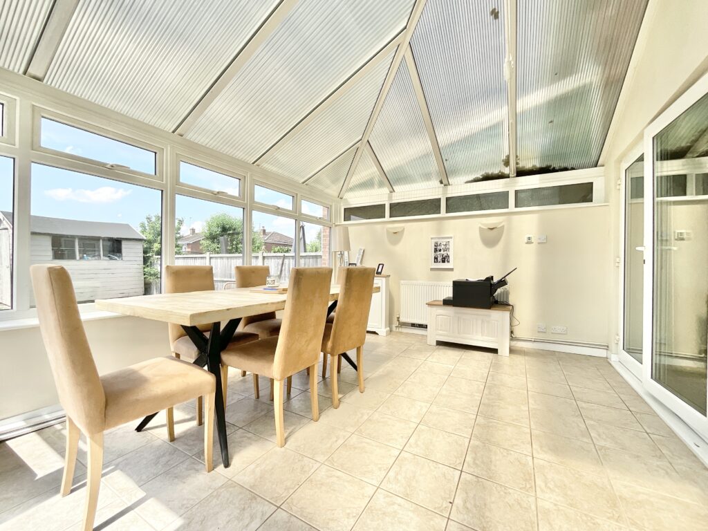 Hollies Brook Close, Gnosall, ST20
