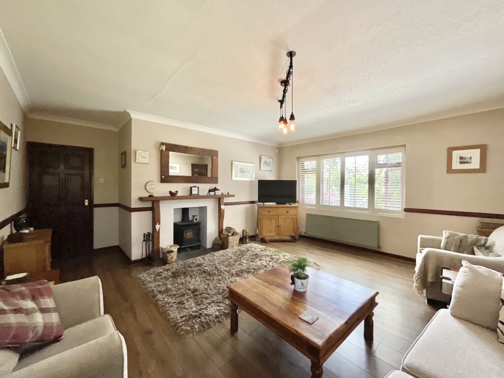 St. Johns Ave, Oulton, ST15