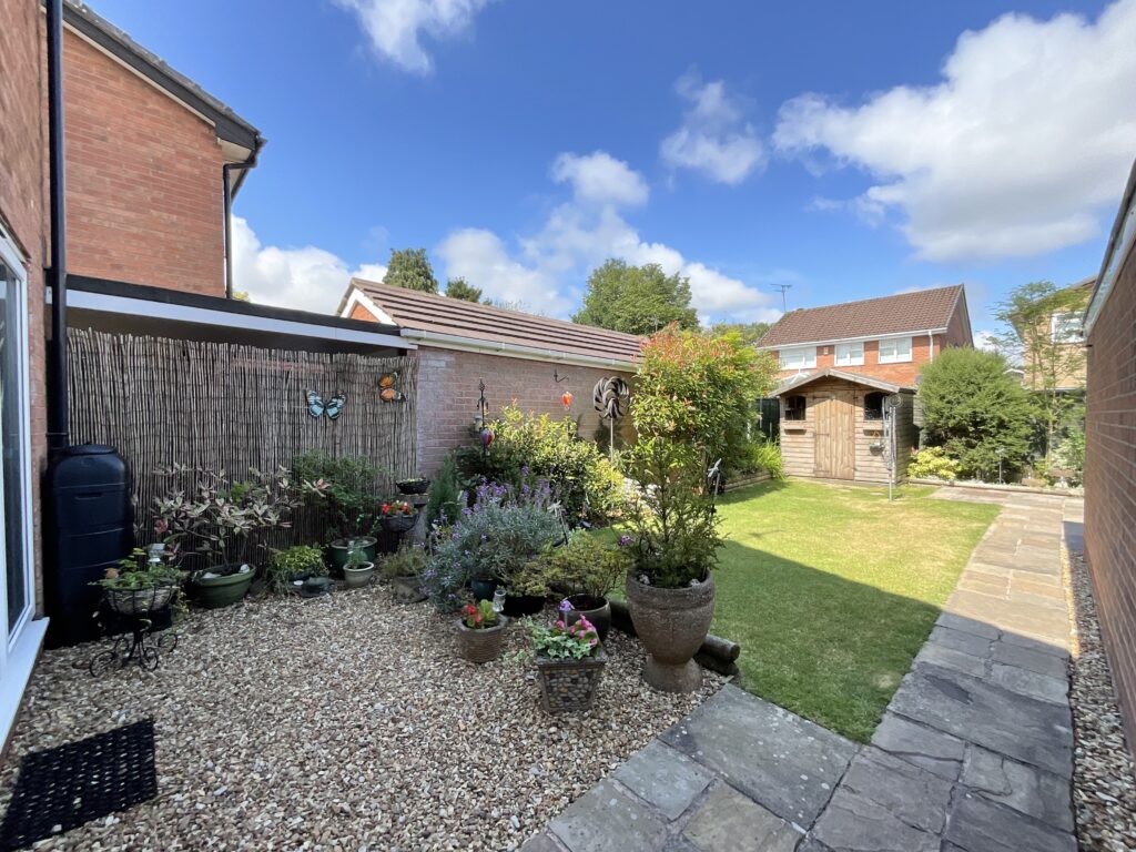 Beechwood Drive, Stone, ST15