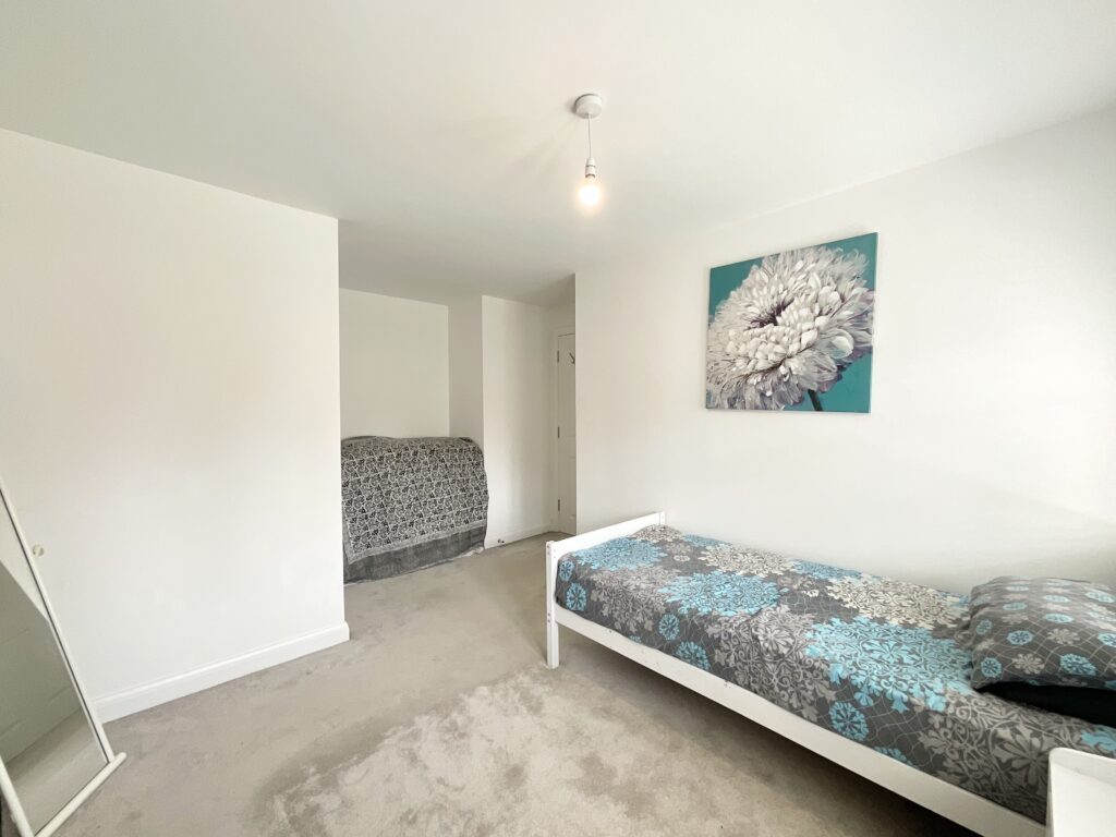 Edme Grove, Barlaston, ST12