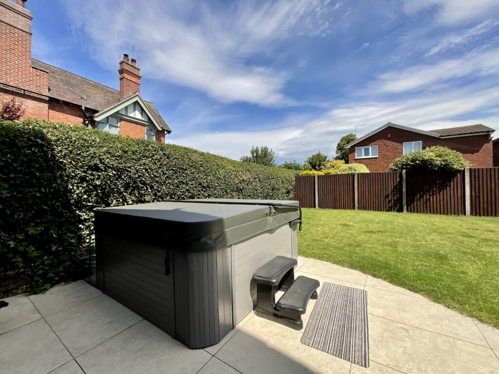 Lichfield Road, Stone, ST15