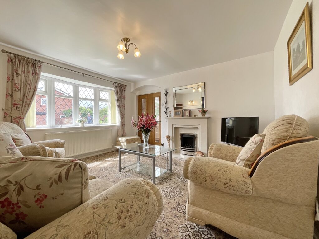 Caernarvon Road, Wistaston, CW2