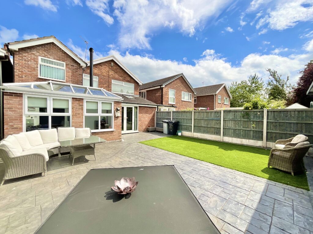 Woolston Drive, Hough, CW2