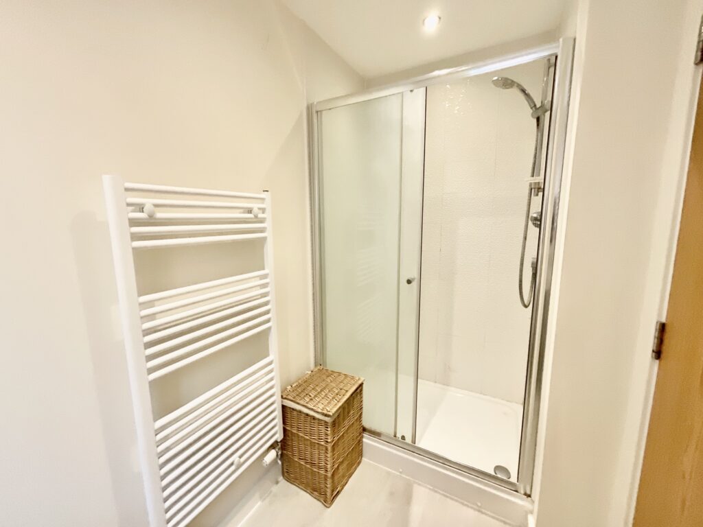 Chandlers Way, Stone, ST15