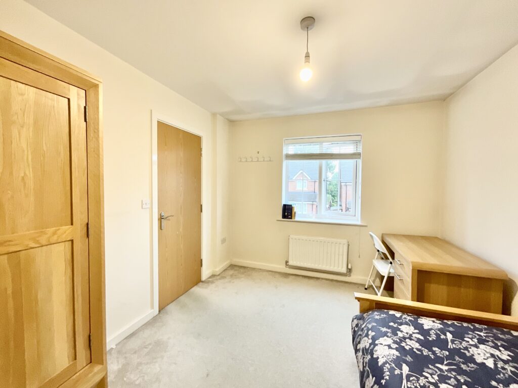 Chandlers Way, Stone, ST15
