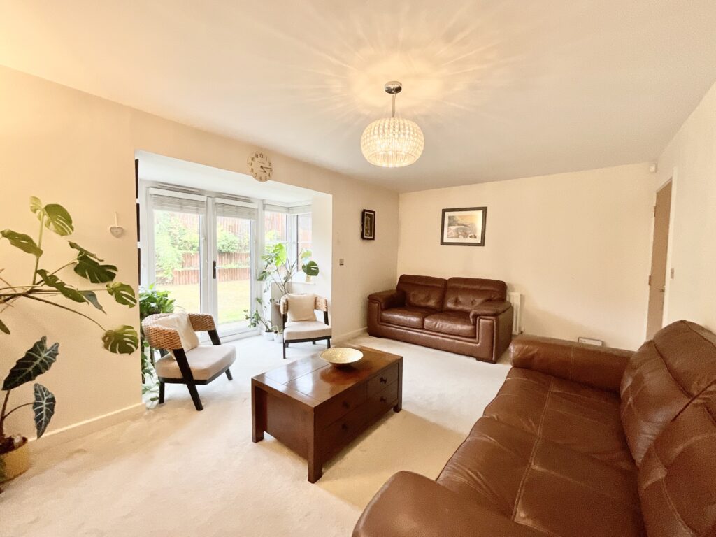 Chandlers Way, Stone, ST15