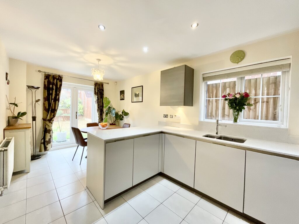 Chandlers Way, Stone, ST15