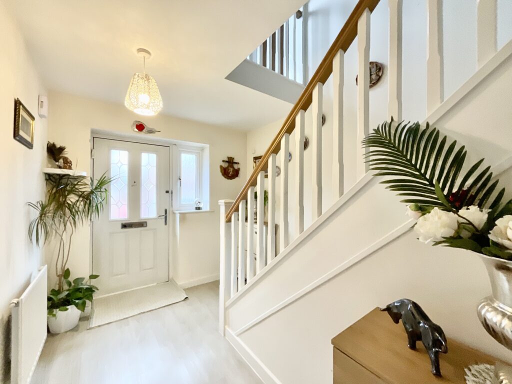 Chandlers Way, Stone, ST15