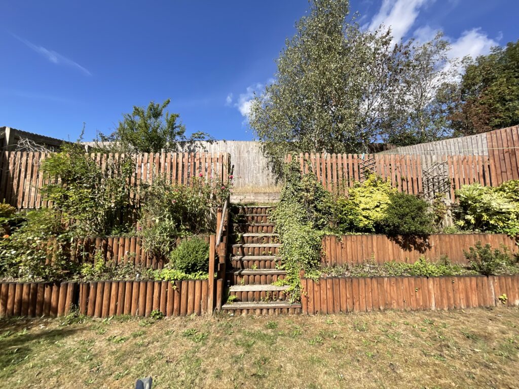 Chandlers Way, Stone, ST15