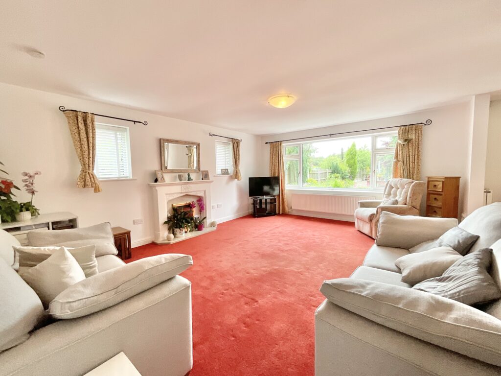 Sandbach Road, Rode Heath, ST7