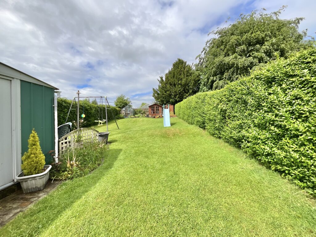 Uttoxeter Road, Draycott, ST11