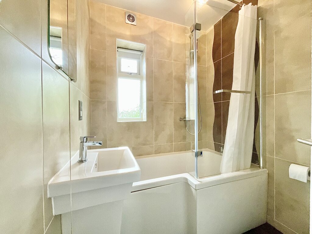 Crewe Road, Shavington, CW2