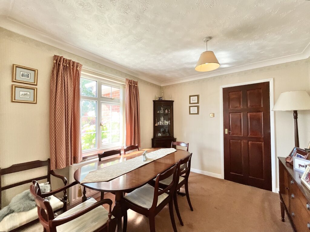Giles Close, Cheadle, ST10