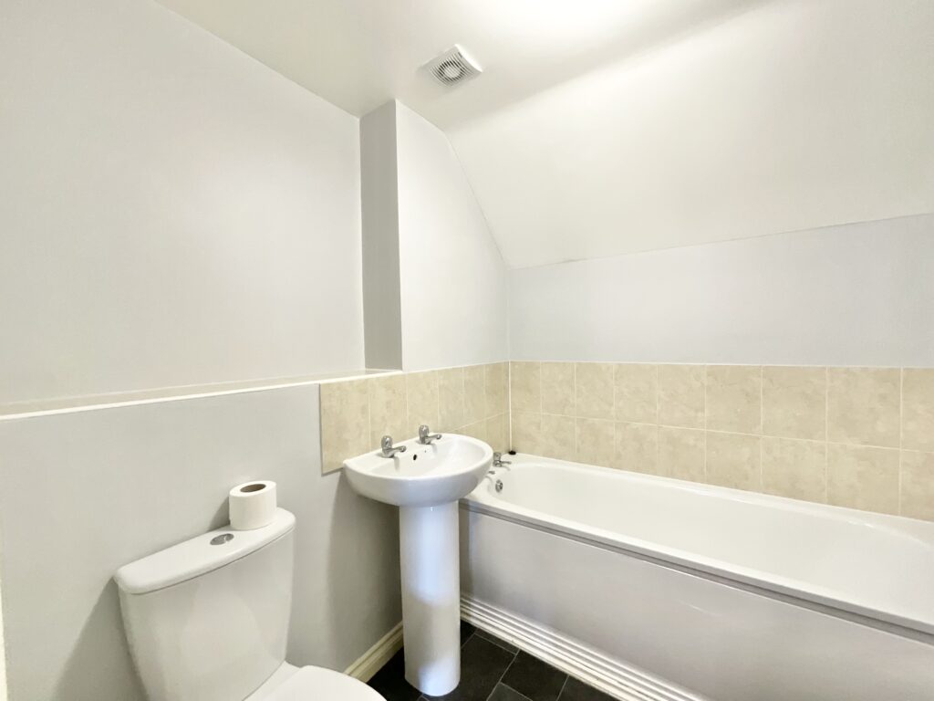 Hall Yard, Tean, ST10