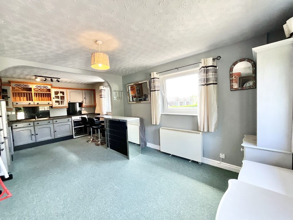 Mollatts Wood Road, Leek, ST13