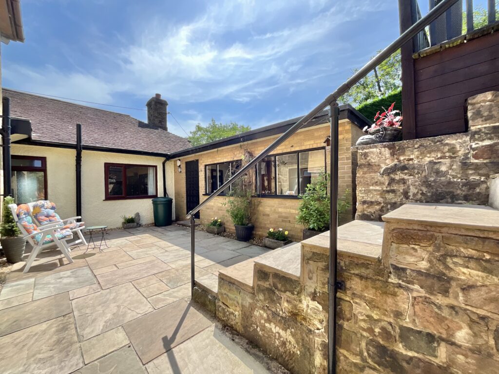 Mollatts Wood Road, Leek, ST13