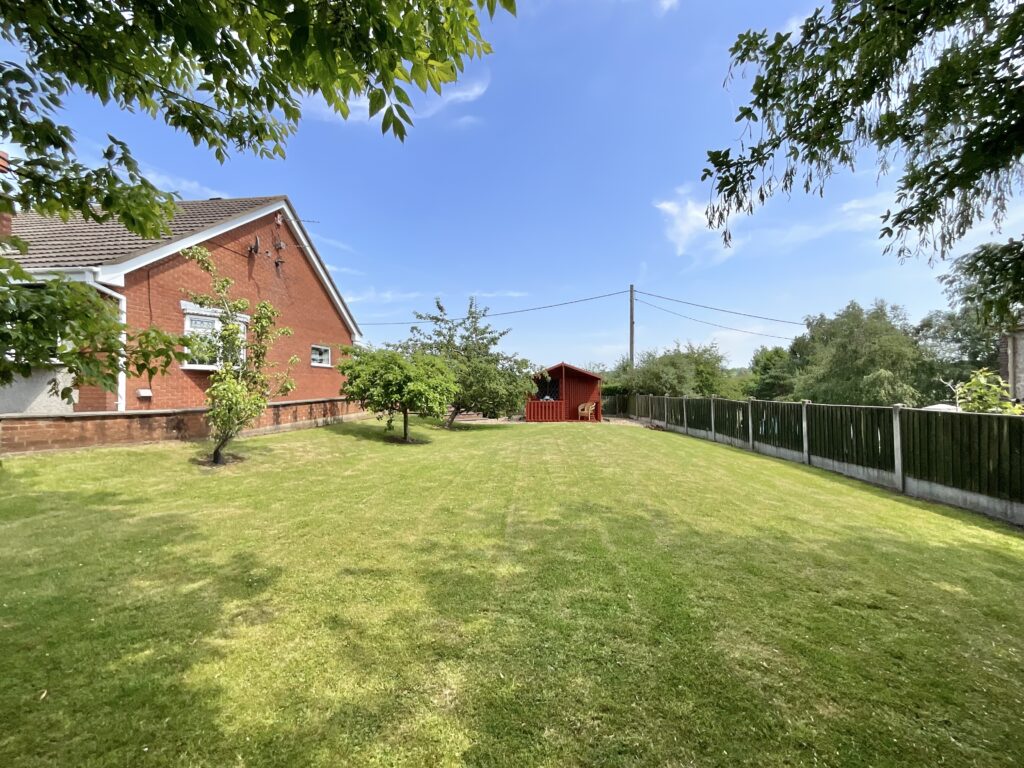 Froghall Road, Cheadle, ST10