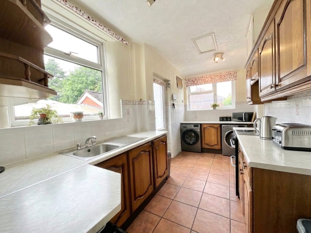 Uttoxeter Road, Draycott, ST11