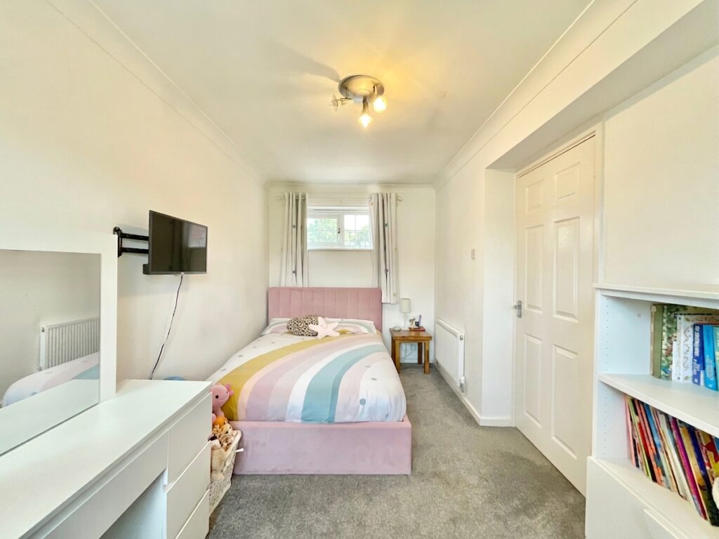 Bakewell Drive, Stone, ST15