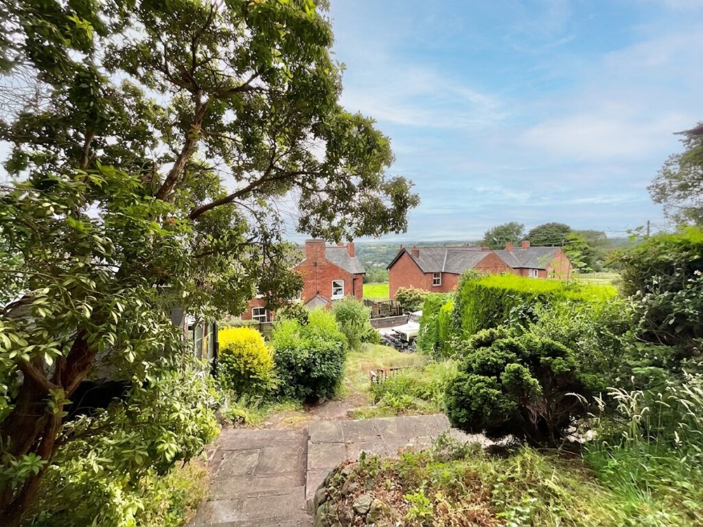 Foxt Road, Foxt, ST10