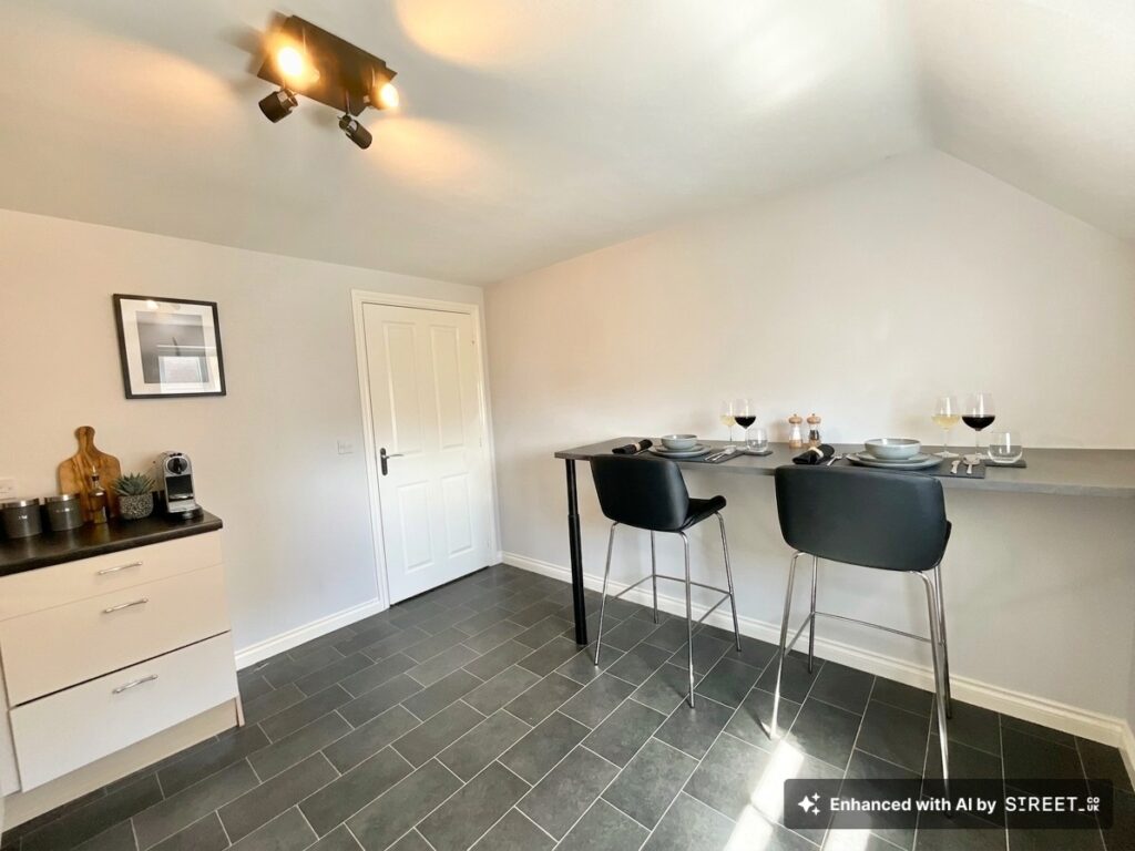 Hall Yard, Tean, ST10