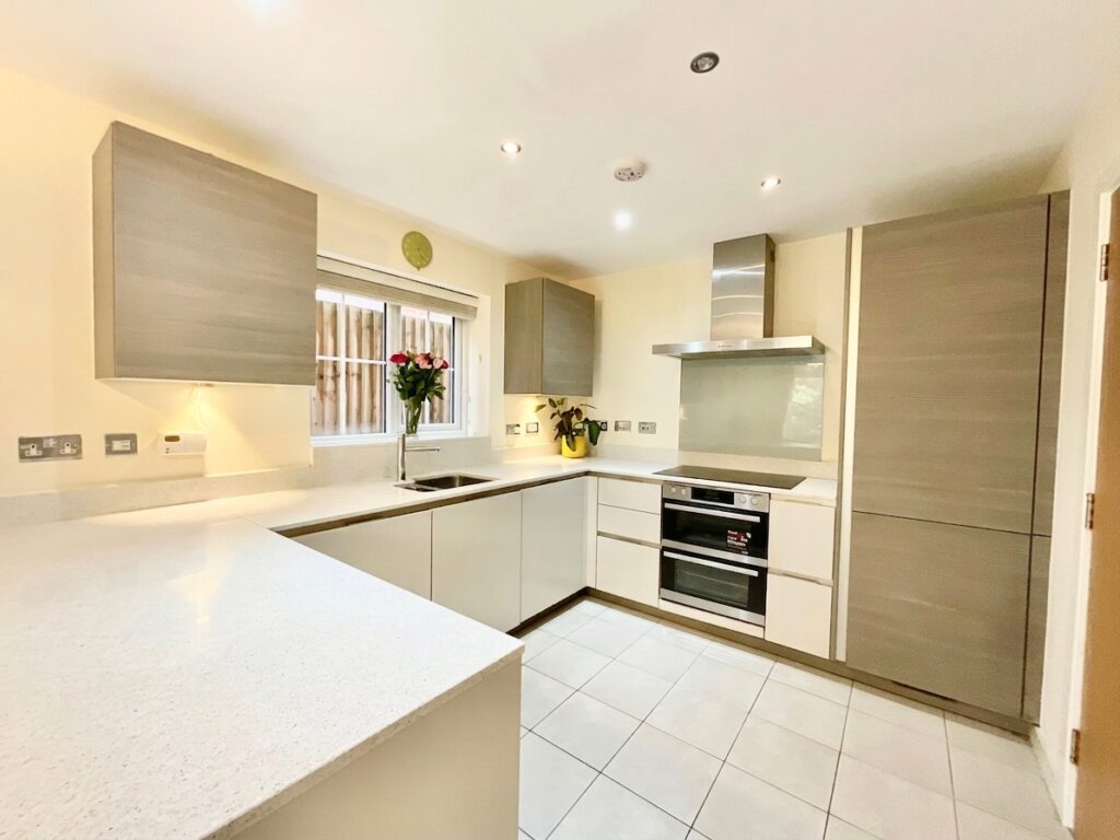 Chandlers Way, Stone, ST15